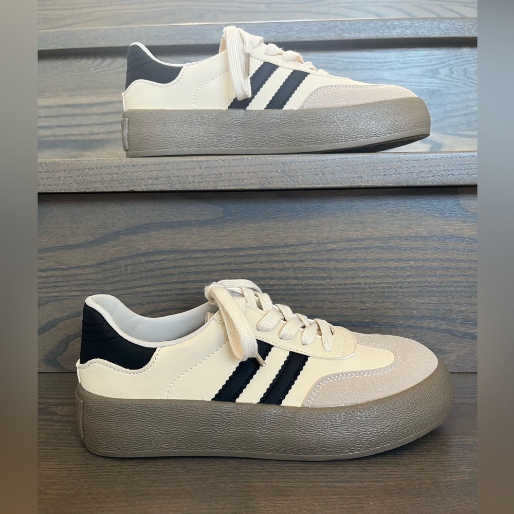 CKNSTS Cream and Black Sneaker - Picture 5 of 8